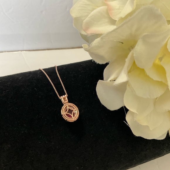 NIASSA RUBY  white and champagne zircon halo pendant - Picture 5 of 7